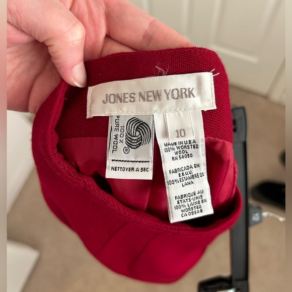 Jones New York 100% Wool pencil skirt, like new condition - Picture 3 of 4